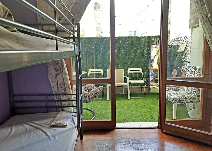 Hostel Dreaming - *